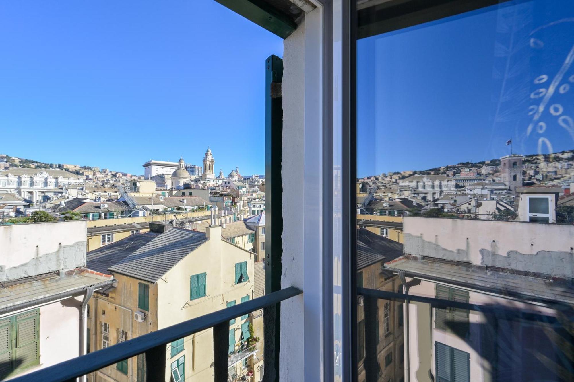 Lovely Room On Rooftops - Genovainrelax מראה חיצוני תמונה
