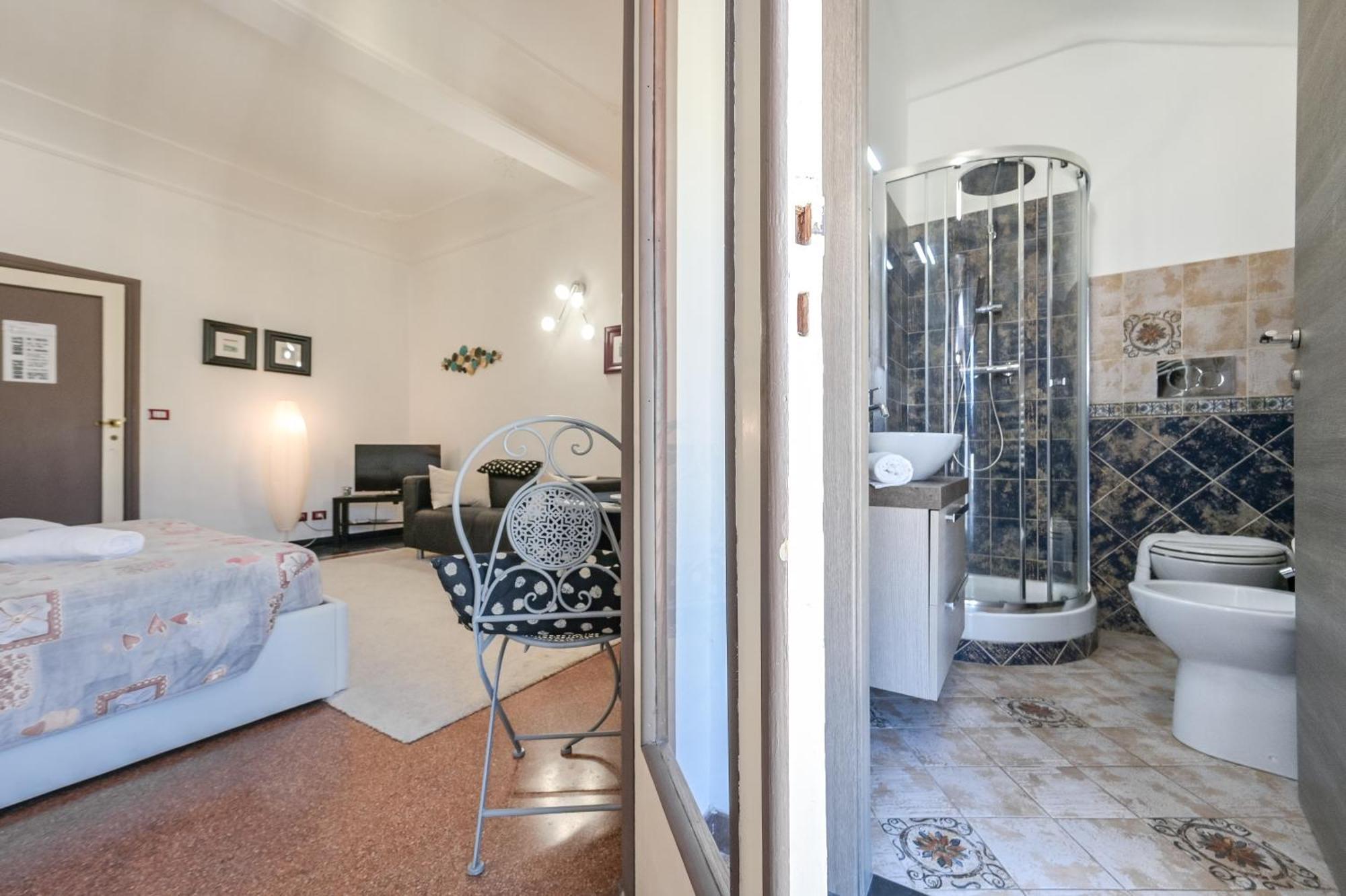 Lovely Room On Rooftops - Genovainrelax מראה חיצוני תמונה